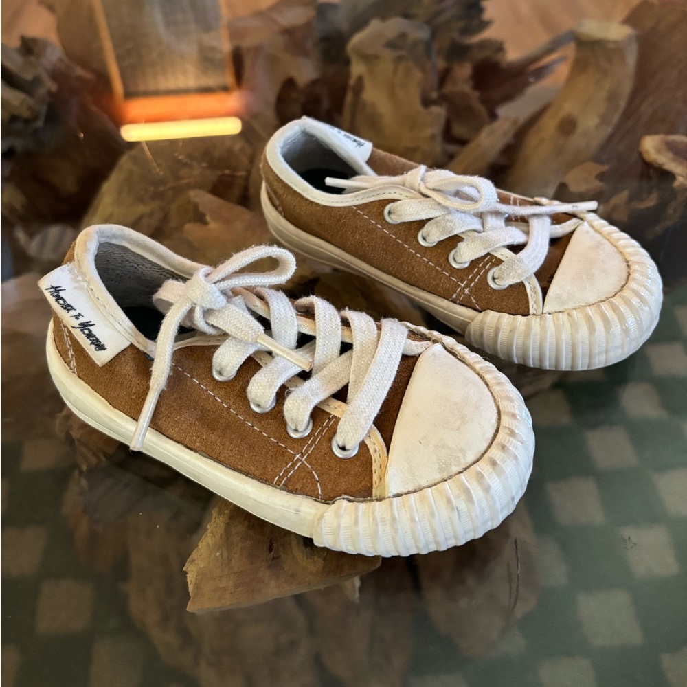 Sz 6 Toddler ZARA Suede Sneakers
